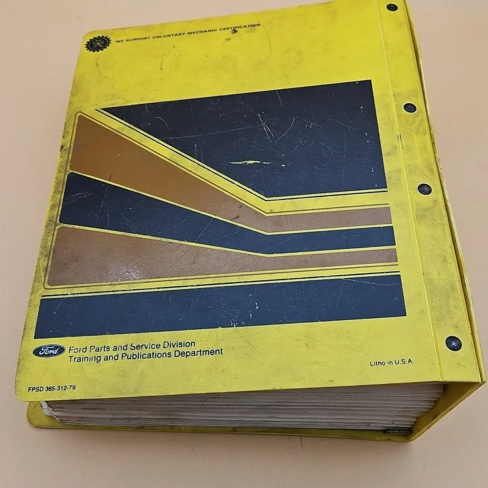 Vintage‎ Ford CL9000 Series Shop Manual Binder Semi Trucks